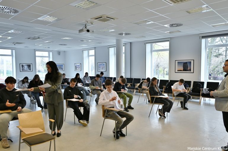 Aktualności: Konkurs astronomiczny „Z miłości do mądrości”